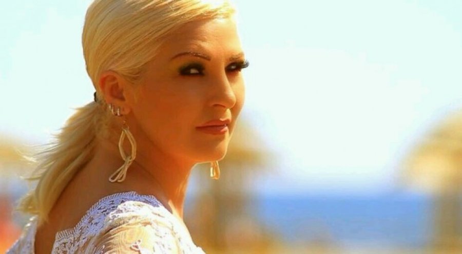 VIDEO/ Mihrije Braha tregon çmendurinë e jetës: Kam kërcënuar një parukier me armë