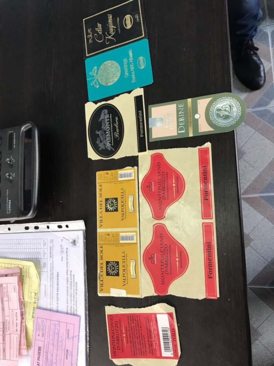 SKANDAL/ Arrestohen të gjithë punonjësit e AKU në Shkodër