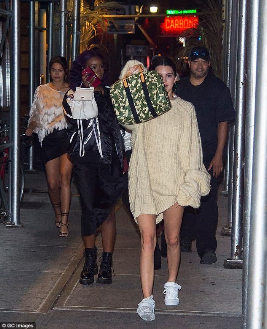 FOTO/ Kendall Jenner nis një romancë të re, kush është fatlumi