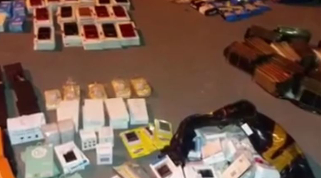 VIDEO/ Fier, arrestohet taksisti, “parte time” bënte kontrabandë celularësh