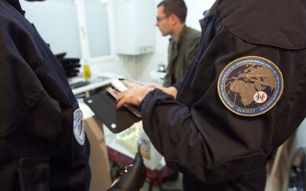 Francë, zbulohet grupi që fuste shqiptarët, 7 persona në prangat e policisë