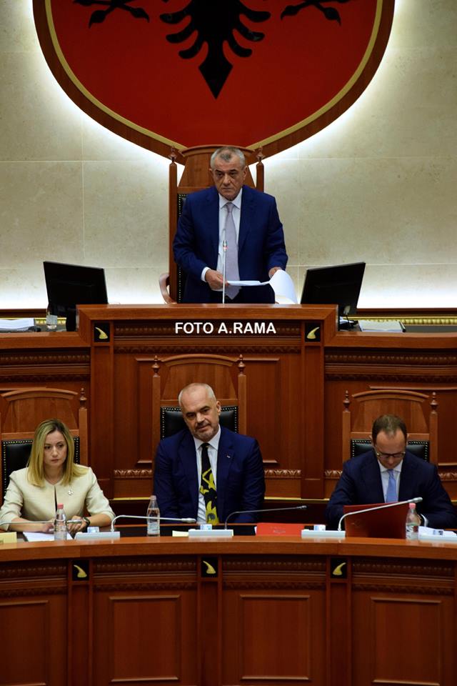 Kuvendi voton kryetarët e komisioneve, PD i lë LSI-së edhe një nënkryetar