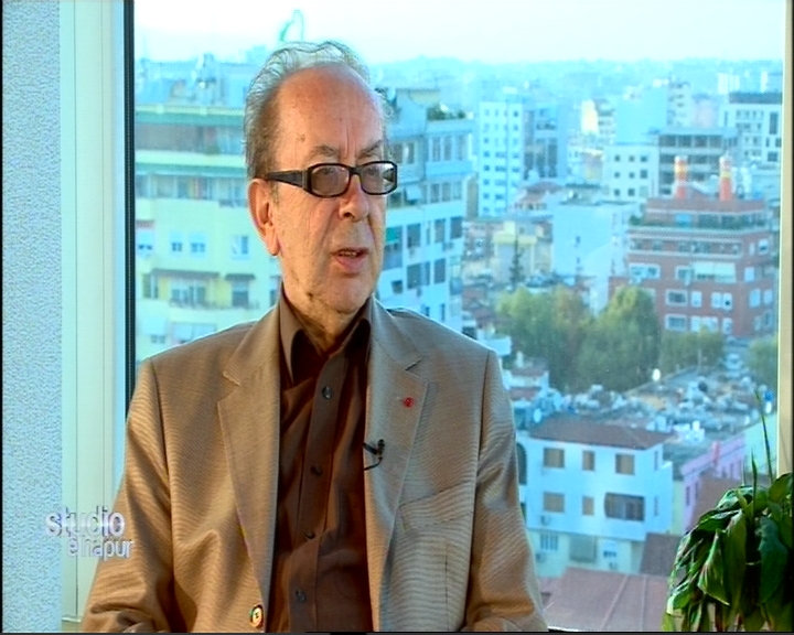 Kadare: Ju tregoj dy shpifjet më të mëdha që më kanë dëmtuar