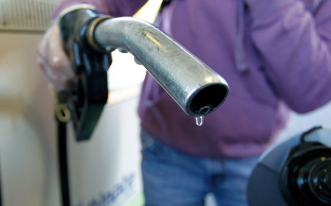 Hutoi punonjësin e karburantit dhe ja mbath pa paguar, arrestohet 19 vjeçarja