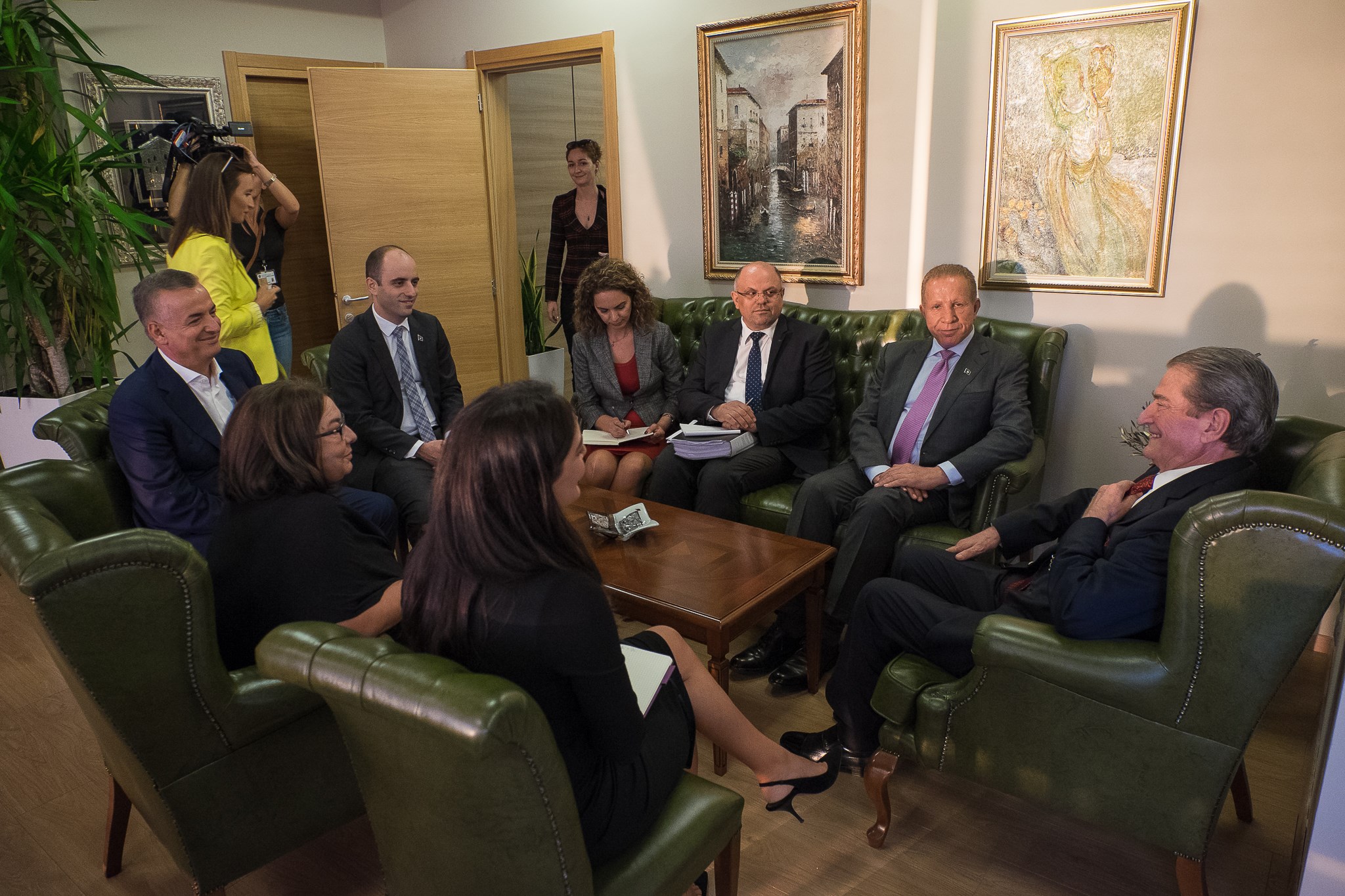 Berisha kerkon ndertimin e hekurudhes Milot-Prizren, te bien doganat