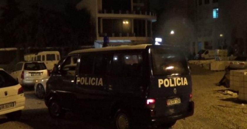 DETAJE/ Plagosi biznesmenin e njohur, pezullohet punonjësi i SHKB-së