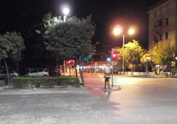 REPORTAZH & FOTO GALERI/ Mirë se vini në Bulevardin e prostitucionit shqiptar!