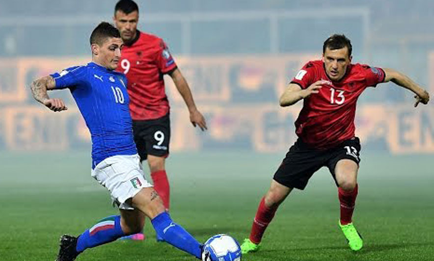 FOTO/ Nesër ndeshja, mbërrin në Rinas kombëtarja e Italisë