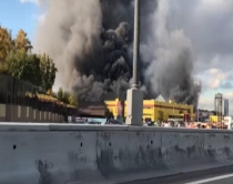 Zjarr i madh në Rusi, evakuuohen 3000 persona