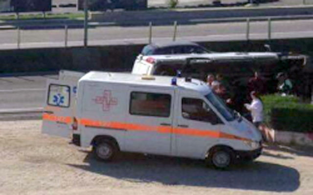 FOTO/ Aksident i rëndë në autostradë, furgoni rrokulliset disa herë