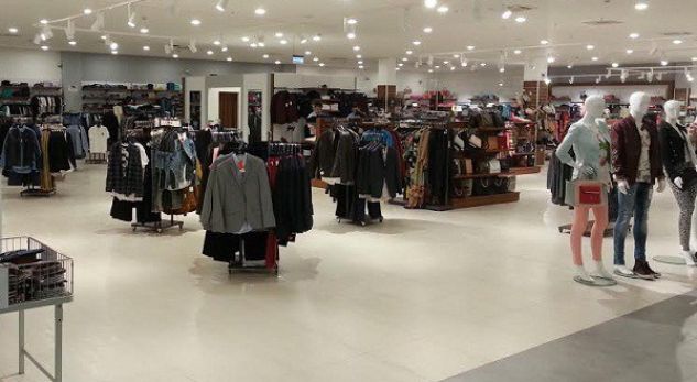 “Një rrugë e dy punë” – Vjen në Tiranë për vdekjen e xhaxhait, vjedh edhe në qendrën tregtare