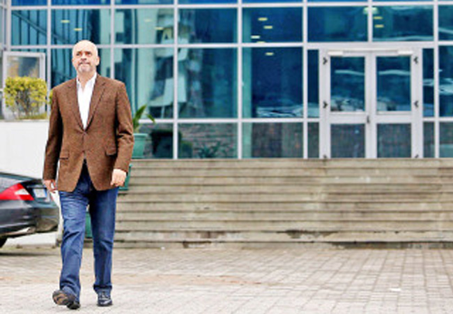 Edi Rama rrezikon dy vjet burg