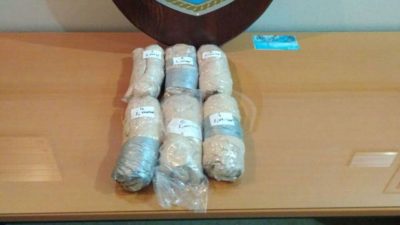 FOTO GALERI/ Greqi, kapet heroinë në BMW-në shqiptare, në pranga dy persona