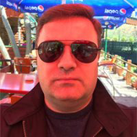 FOTO/ Kush është Helidon Bendo dhe si u ngjit në krye të SHISH