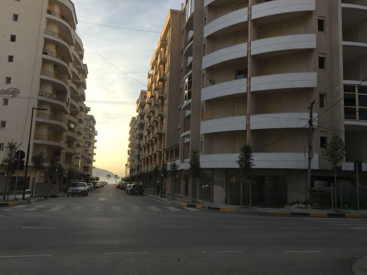 FOTO/ Vlorë, sekuestrohen pasuritë e Habilajve, ja çfarë gjeti policia