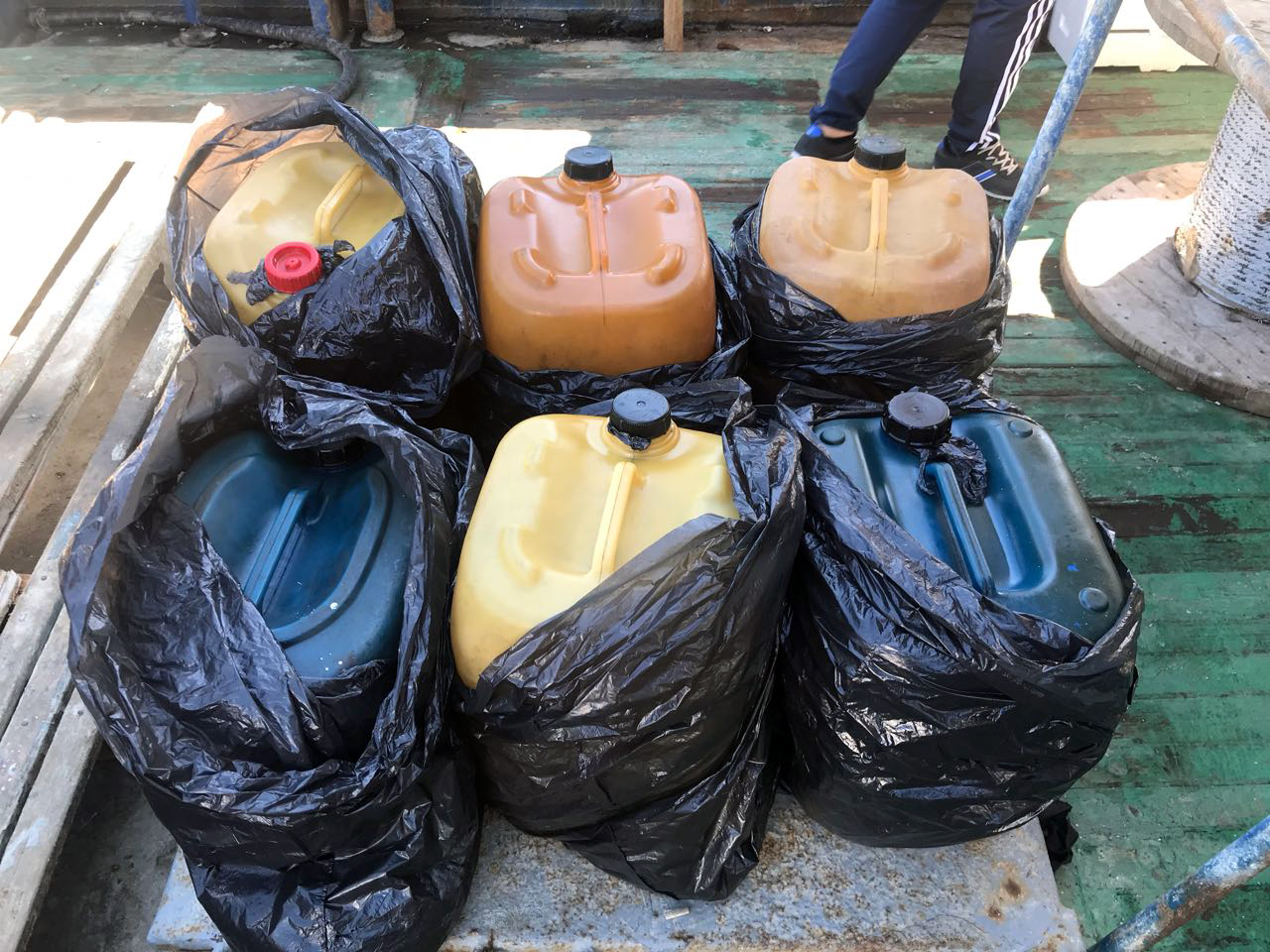 EMRA & FOTO GALERI/ Porti Durrës, kontrabandë nafte, arrestohen 4 persona