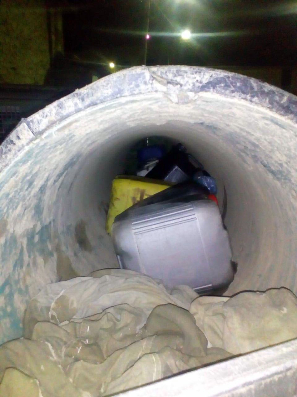 EMRAT & FOTO GALERI/ Maliq punonjësit e firmës vjedhin dhe shesin 280 litra naftë