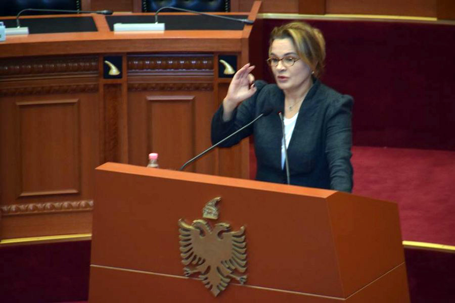 Kryemadhi: S’na mbetet gjë tjetër, vetëm ti themi “punë të mbarë” të gjitha bandave