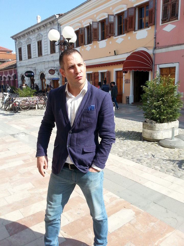 EMRI & FOTO GALERI/ Kush është ish-sportisti shkodran që përndiqte ish-të dashurën