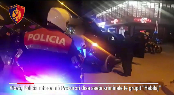VIDEO / Policia e Vlorës frikë nga vëllezërit Habilaj, ja mashtrimi me sekuestrimin e pasurive të tyre