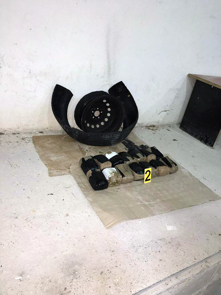 DETAJE & FOTO GALERI/ Sarandë, gjendet te “Lugina e Shkëmbit të Bufit” “rrota e mundimit” e mbushur me 8 kg kanabis