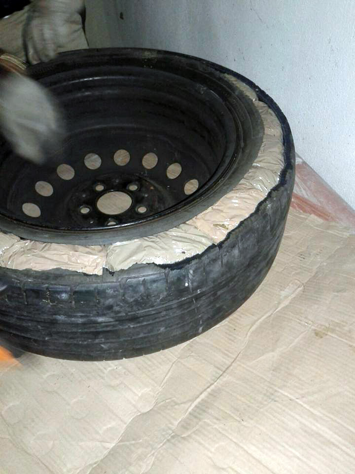 DETAJE & FOTO GALERI/ Sarandë, gjendet te “Lugina e Shkëmbit të Bufit” “rrota e mundimit” e mbushur me 8 kg kanabis