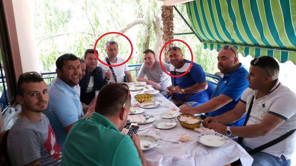 FOTO LAJM/ Itali, kushëriri i Saimir Tahirit arrestohet për trafik droge, në Shqipëri ha e pi e ngre dolli me shefa Policie