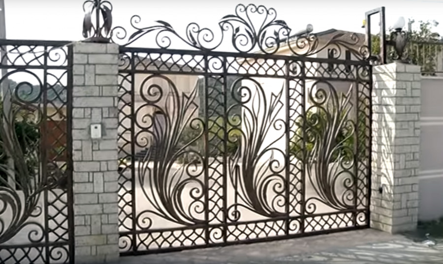 REPORTAZH/ Vila dhe jeta luksoze e Habilajve bëjnë kontrast me fshatin e varfër Babicë