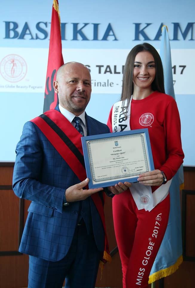 FOTO GALERI/ Kamza pushtohet nga 56 misset nga e gjithë bota