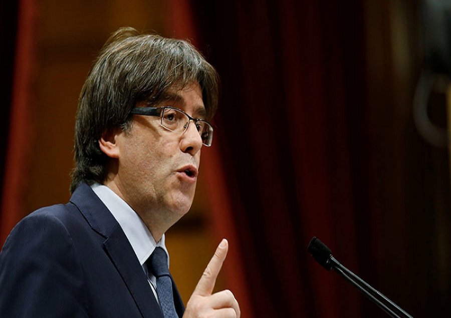 VIDEO/ Nis seanca e Parlamentit rajonal të Katalunjës, Presidenti Puigdemont mban fjalën