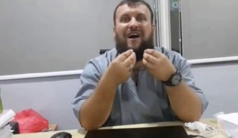 U arrestua në Malajzi për terrorizëm, lirohet pedagpgu