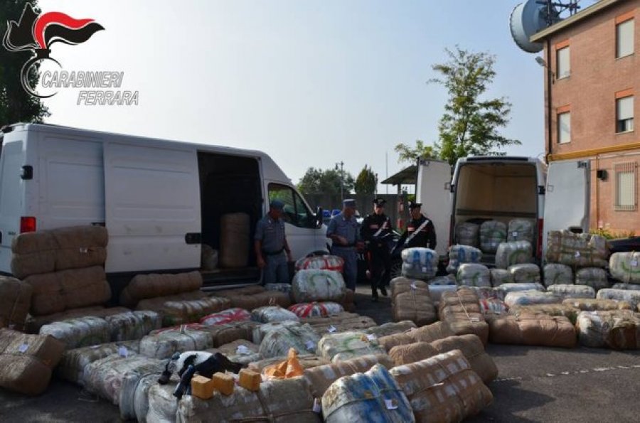 U kap me 2 ton drogë, del para gjykatës 19 vjeçari nga Vlora