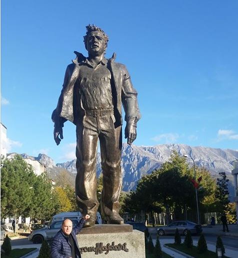 BISLIM AHMETAJ/Pse eshte cmendur Muci