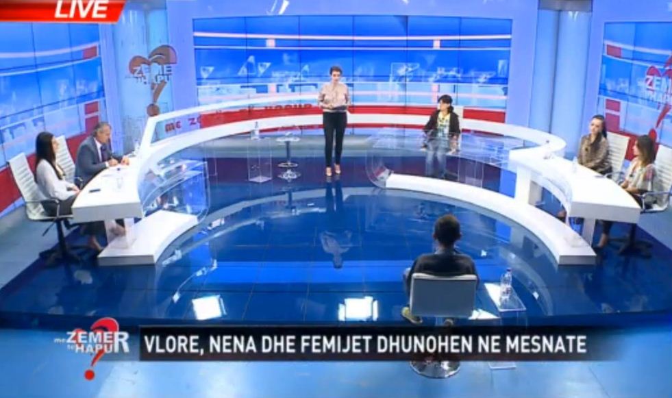 DENONCIMI/ Babai i dërgon kushërinjtë për të masakruar djalin dhe ish-gruan në banesë