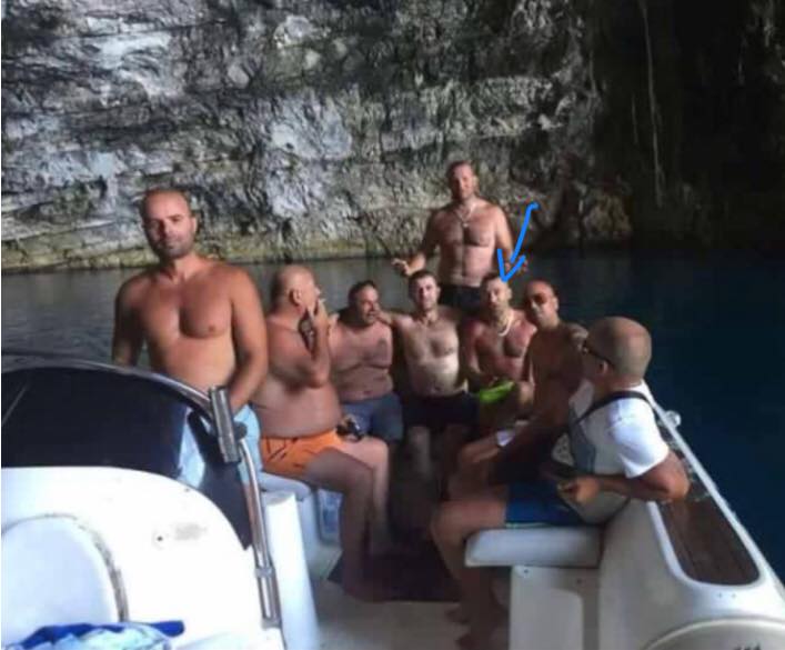 Berisha publikon foton e rralle te skafit te Habilajve dhe tregon pronarin e vjeter