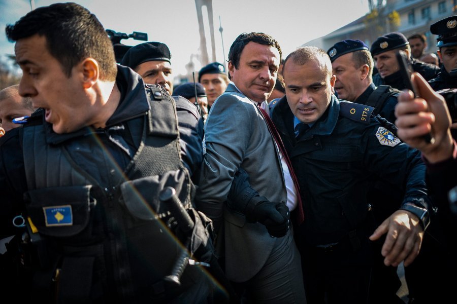 EMRAT/ Kosovë, arrestohen përsëri deputetët e Vetëvendosjes