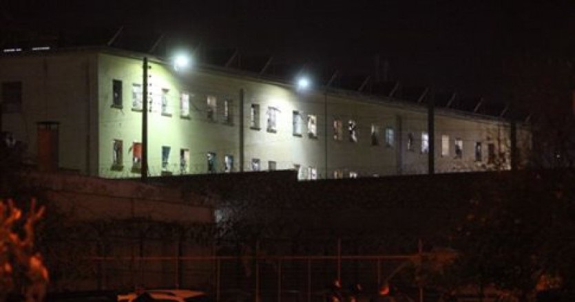 Greqi, frikë për arratisje nga burgu Koridhalos, të rinjtë shqiptarë alarmojnë policinë