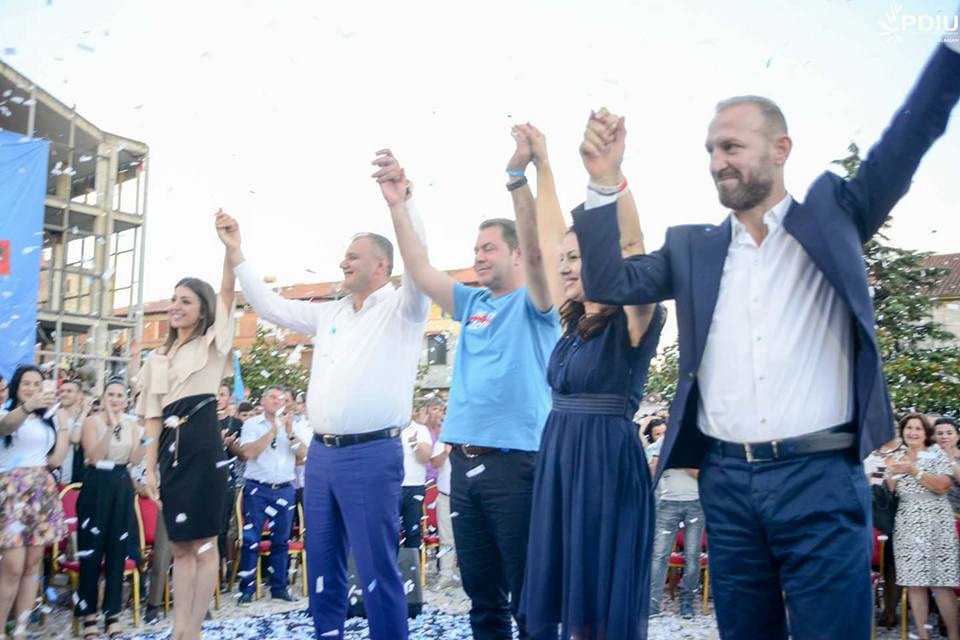 EMRI & FOTO/ Ja deputetja e PDIU që hyn në parlament pas dorëzimit të mandatit nga Bujar Muça