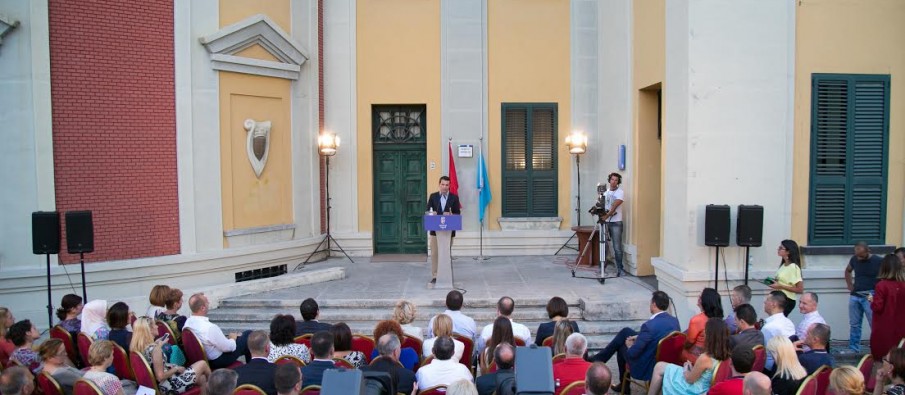 EMRAT/ Edhe Erion Veliaj merr gjithë tepsinë për vete, shkarkon 4 administratorë të njësive vendore