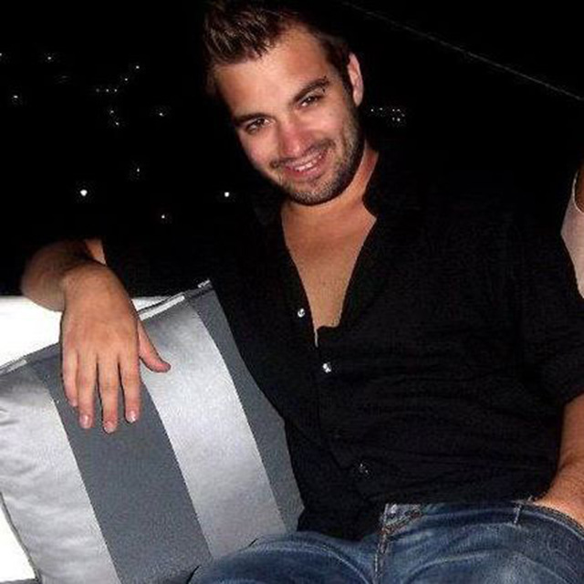 FOTO LAJM/ Ja kush është polici i plagosur sonte te Parku i Autobusëve