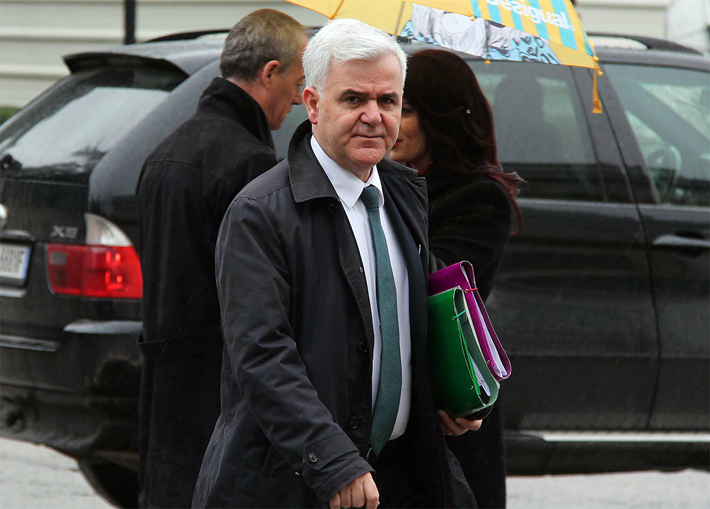 Xhafaj paralajmëron: Në Fier do të goditen edhe 4 grupe të tjera kriminale