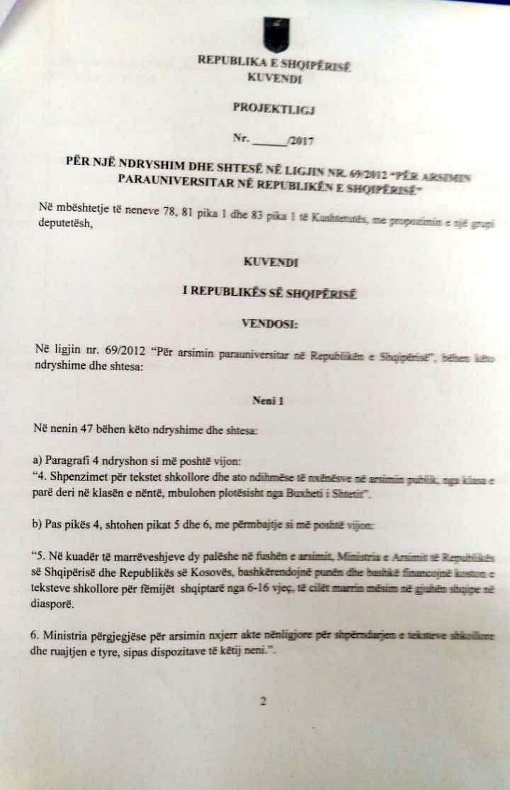PROJEKTLIGJI/ PD depoziton në Kuvend amendamentin për tekstet falas për nxënësit nga klasa I – IX