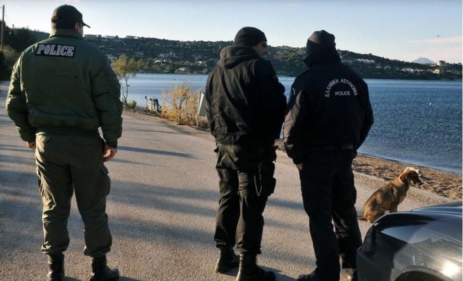 Greqi, shqiptari digjet i gjallë brenda makinës në Athinë