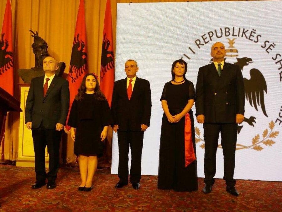 FOTO GALERI/ Meta pritje për Ditën e Pavarësisë: Të konsolidohet demokracia, të përmirësohet qeverisja