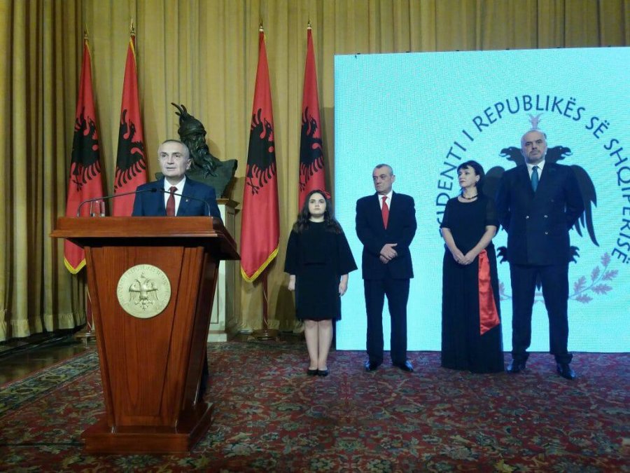 FOTO GALERI/ Meta pritje për Ditën e Pavarësisë: Të konsolidohet demokracia, të përmirësohet qeverisja