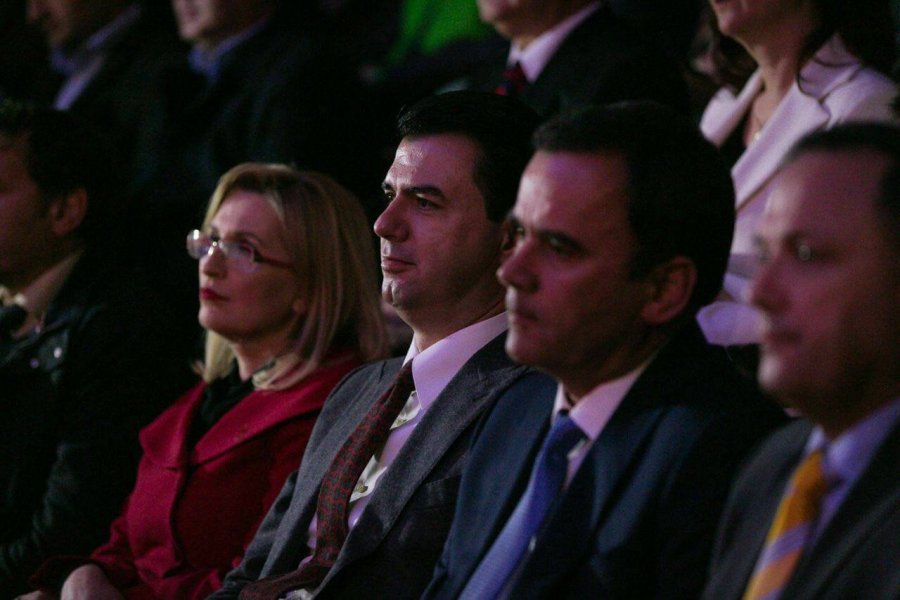 FOTO GALERI/ Basha në Shkodër, 2 orët më speciale të 105 vjetorit të Ditës së Pavarësisë