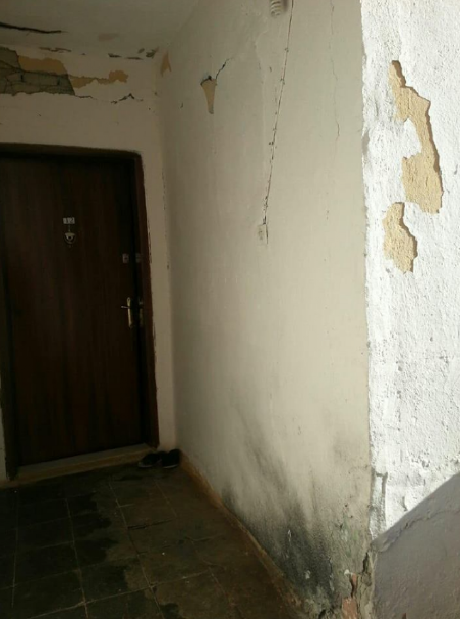 FOTO GALERI/ Burrel, ja dëmet e shpërthimit te shtëpia e kryebashkiakut