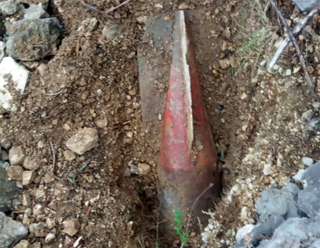FOTO & DETAJE/ Himarë, gjendet një bombë aviacioni shpërthyese e Luftës së Dytë Botërore