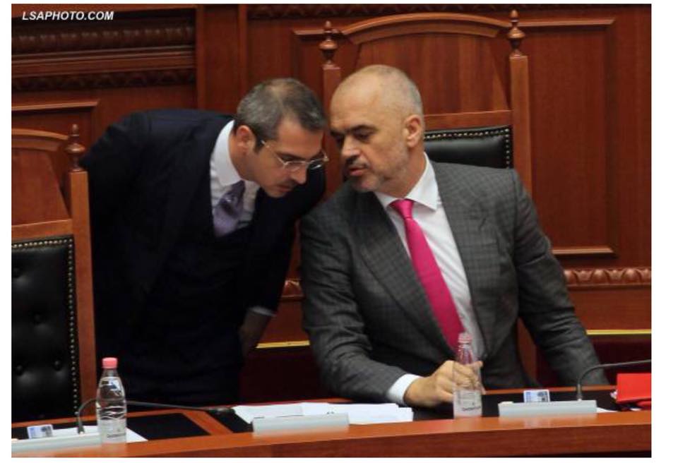 “Ja kush e nisi Saimir Tahirin në arrati”