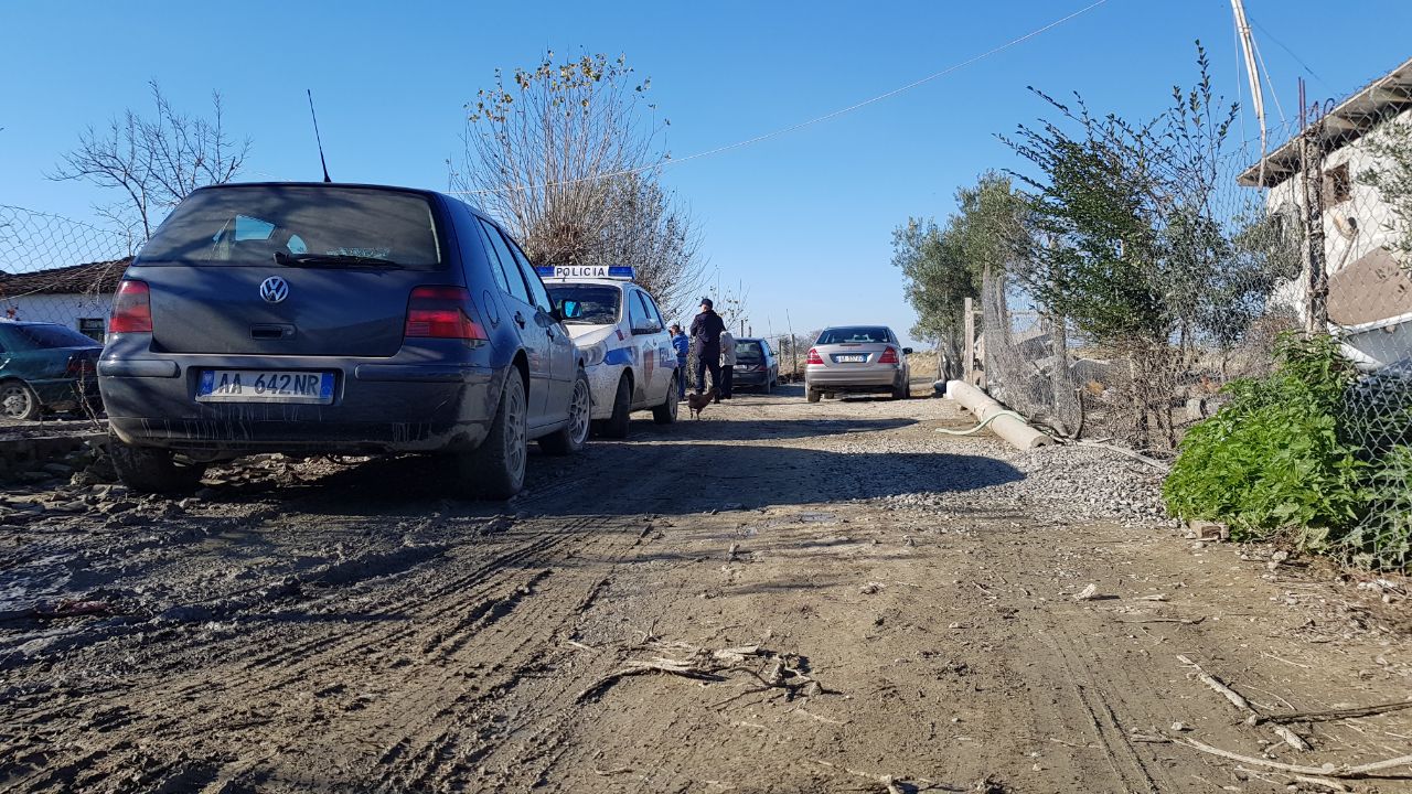 DETAJE/ Masakron gruan se s’gjeti gati bukën e rrobat – Pas krimit doli në oborr, ja çfarë ju tha fëmijëve